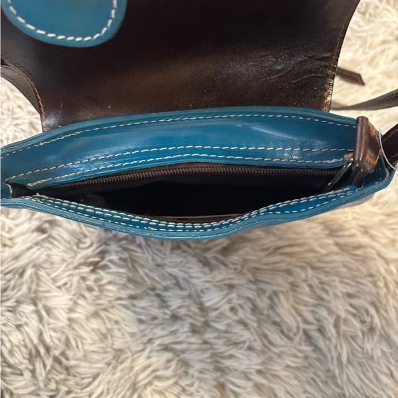 NWT Italian Leather Blue Crossbody Bag - Picture 8 of 10